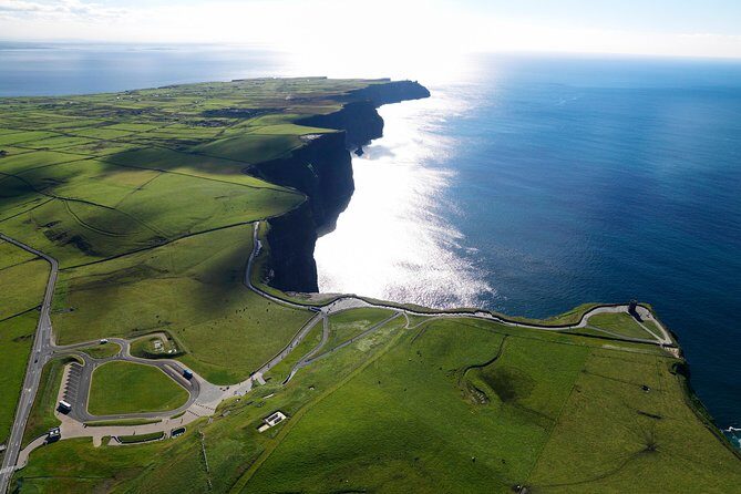 2-Day Southern Ireland Tour from Dublin:Including Blarney and Cliffs of Moher - Day 2: Clare coast, the Burren, Doolin, and the Cliffs of Moher