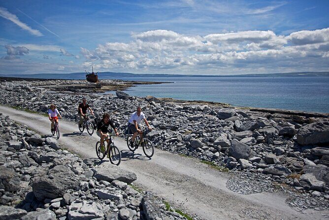 Aran Islands Bike Tour with Tea & Scones - Day Trip to Inisheer from Doolin - Entering Inisheer Life Fast: Bikes, Horses, and Atlantic Air
