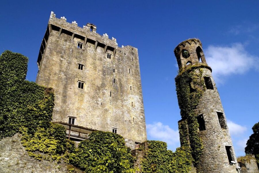 Cliffs of Moher and Blarney 2-Day Tour from Dublin - Rock of Cashel: the medieval stop that sets the tone