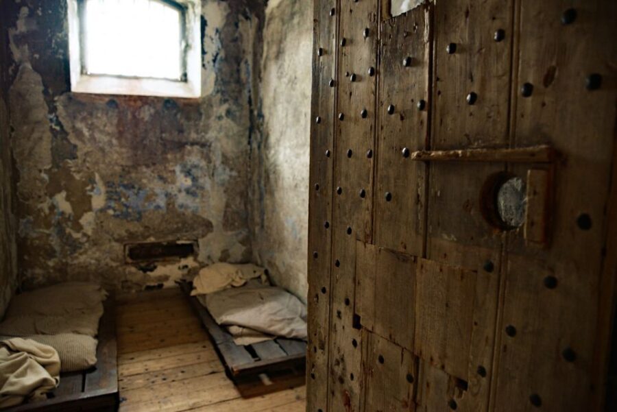 Cork: City Gaol Tour with Audio Guide - How the self-guided audio tour works (and how to use it well)