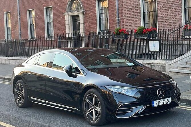 Dublin Airport Transfers: Luxury Transfer To/From DUB Per Vehicle - Mercedes Choices: S-Class vs V-Class and Luggage Math