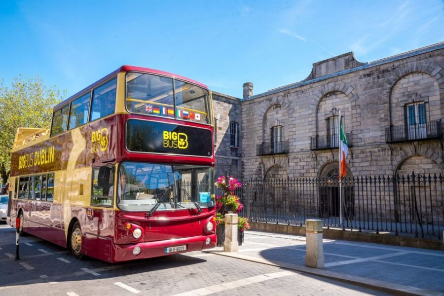 Dublin: Big Bus Hop-On, Hop-Off Tour with Live Guide - Where the live guides really shine