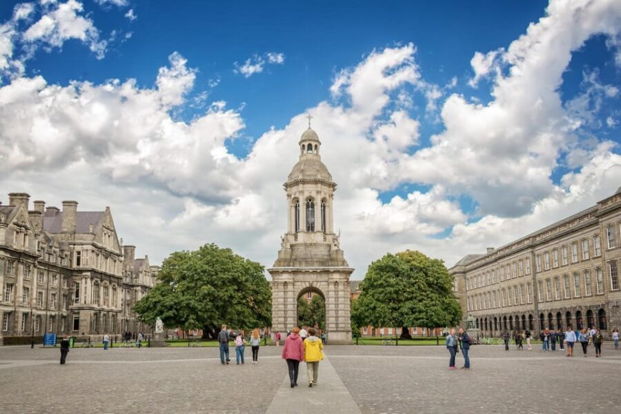 Dublin: Book of Kells, Dublin Castle and Christ Church Tour - Price and what’s included: value without the cost surprises