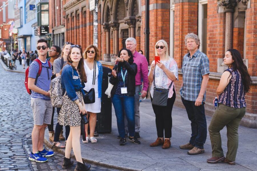 Dublin: Delicious Walking Food Tour - How the walk follows the Liffey, from Temple Bar to the creative quarter