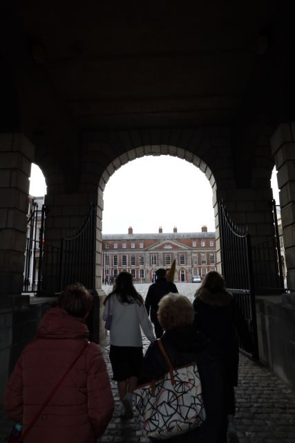 Dublin: Macabre History Walking Tour - Two Hours of Dublin’s Dark Side: What the Walk Feels Like