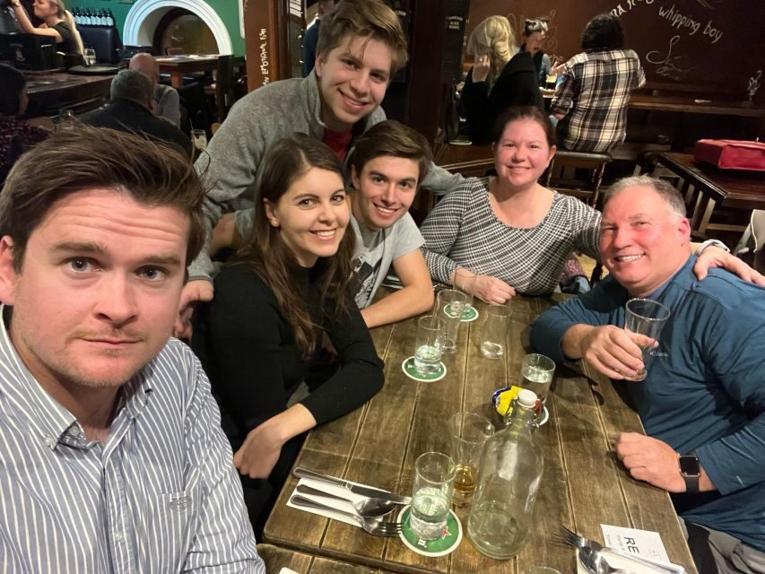 Dublin: Traditional Pub Walking Tour - Craft beer tasting: three 5-ounce pours from a local Irish micro-brewery