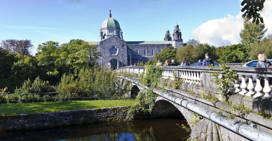 Galway City: Guided 1.5-Hour Walking Tour - Medieval Galway on the move: merchants, invaders, and legend talk