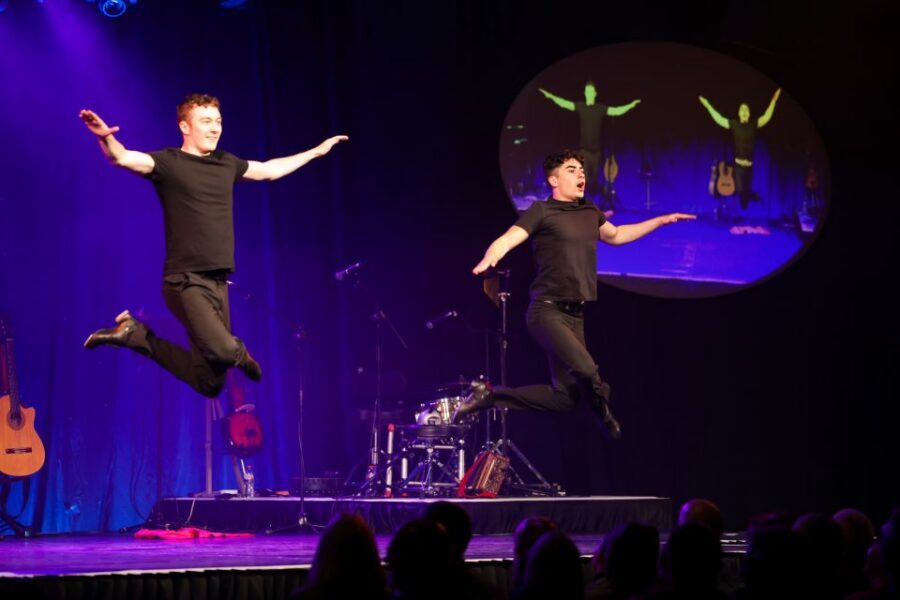 Galway: Trad on the Prom Ticket with Irish Music and Dancing - The Two-Hour Experience: What Happens From Doors to Encore