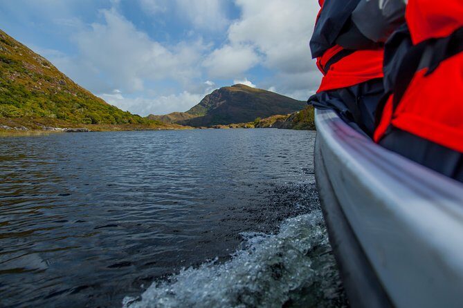 Gap of Dunloe Tour (Boat & Bus) - Through the Gap of Dunloe: Jaunting Cart vs the Hilly 11 km Walk