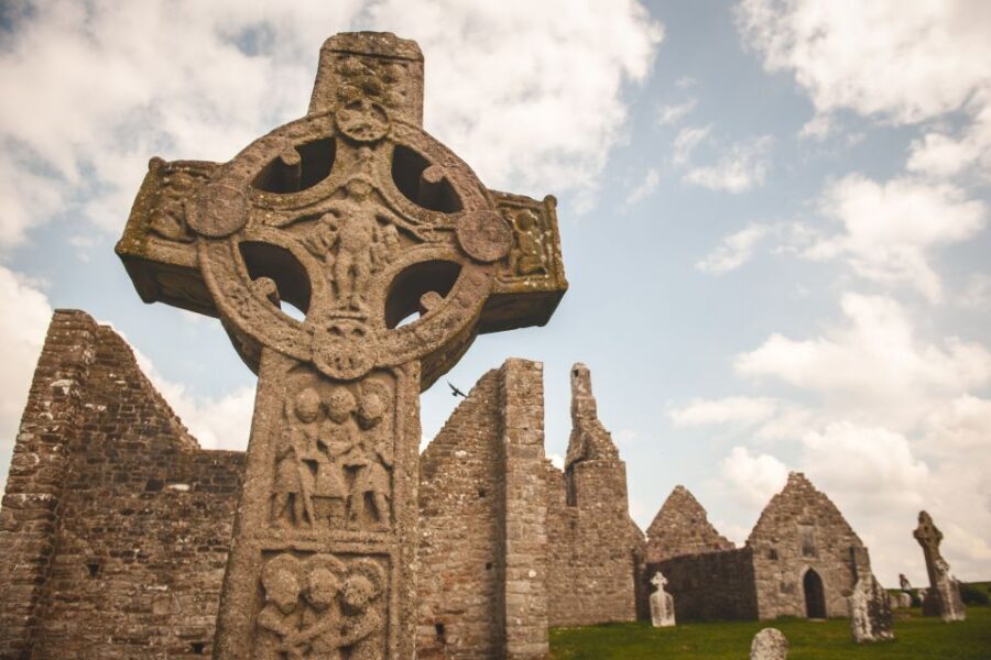 Ireland: 3-Day West Coast Explorer Tour - Getting there smoothly: mini-coach size, pacing, and what to pack