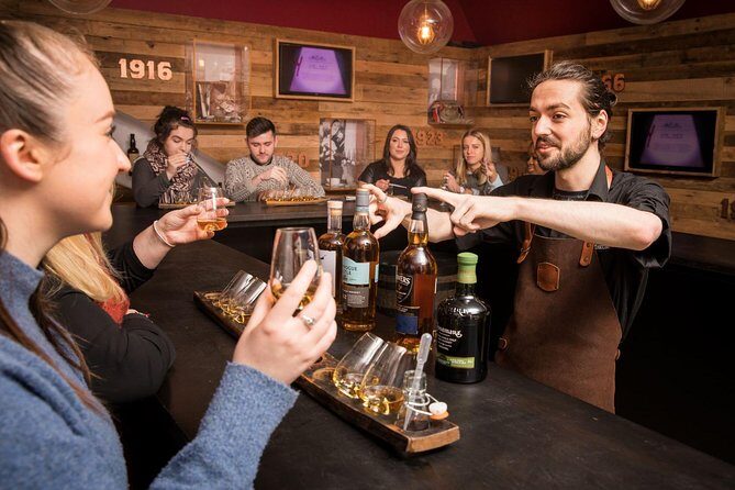 Irish Whiskey Museum: Whiskey Blending Experience - Museum Storytime on Grafton Street: Where the Whiskey Background Lands