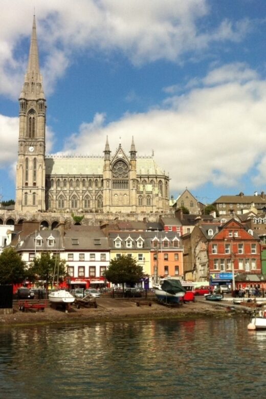 The Titanic Trail: 1-Hour Guided Walking Tour of Cobh - Commodore Hotel to back where you started: the 1-hour flow